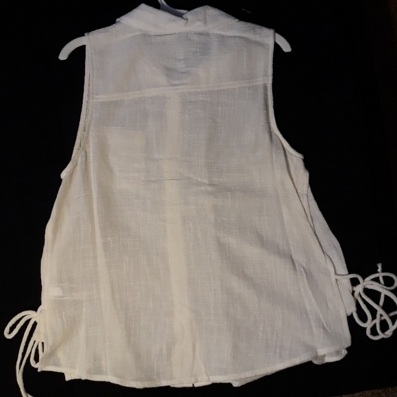 Universal Thread Small Button up Tank - Ivory - Picture 5 of 7